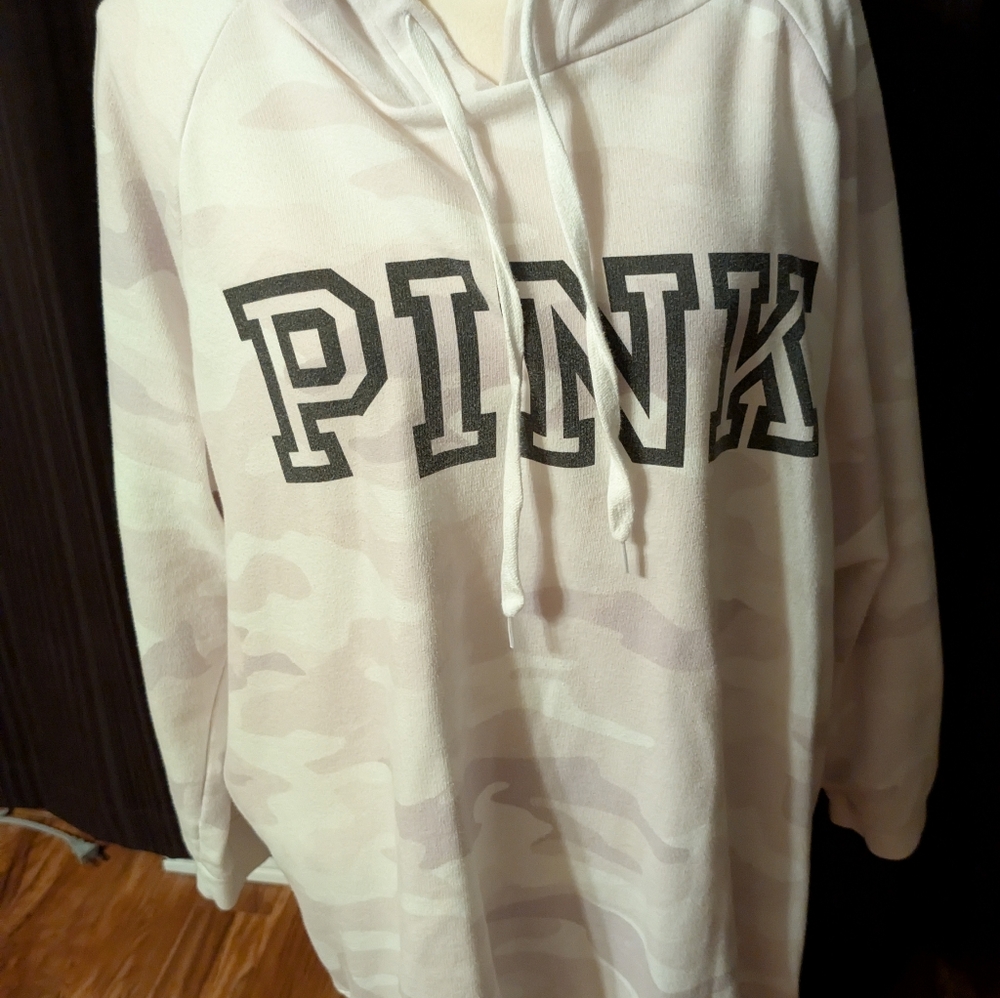 VS Pink White Camo Hoodie Size XL - Picture 6 of 12